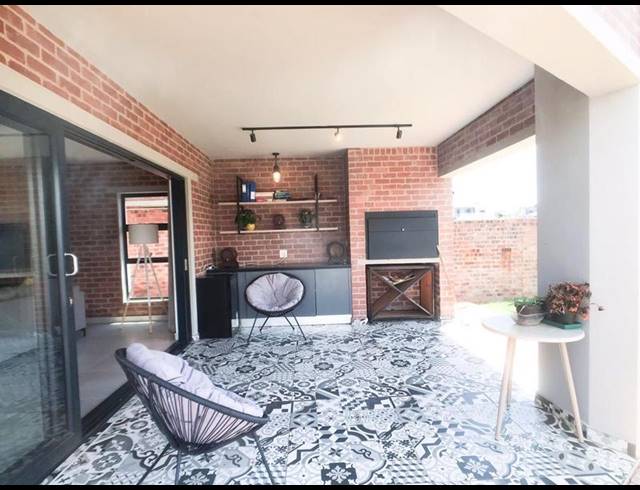 3 BEDROOM HOUSE FOR SALE IN SIX FOUNTAINS RESIDENTIAL ESTATE